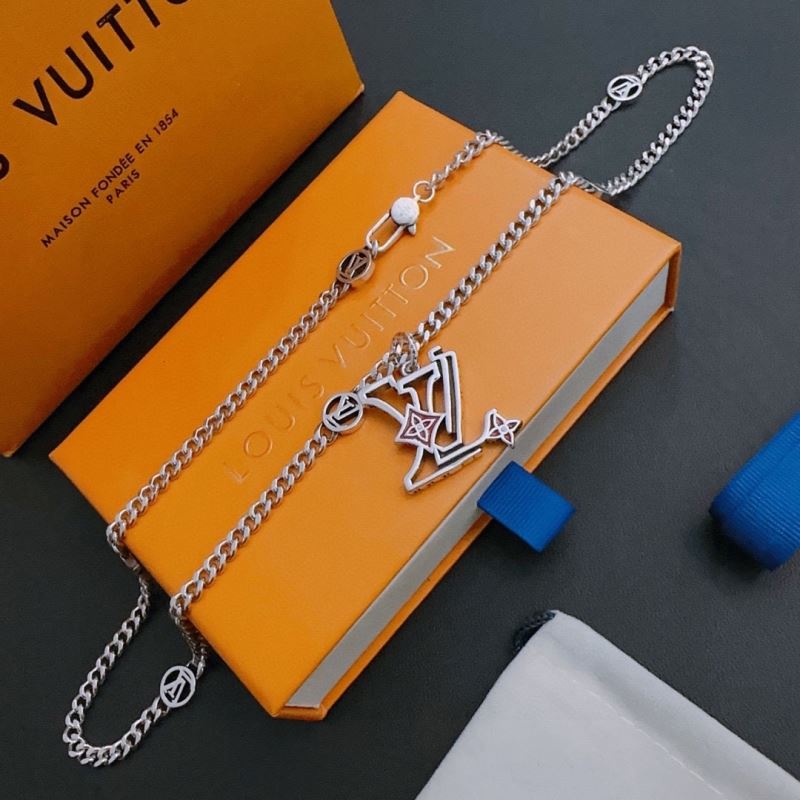 Louis Vuitton Necklaces